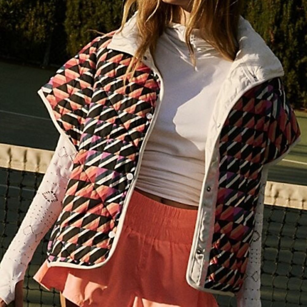 NWT Free People Chill Out Puffer Pancho Jacket Packable Activewear Sleeveless